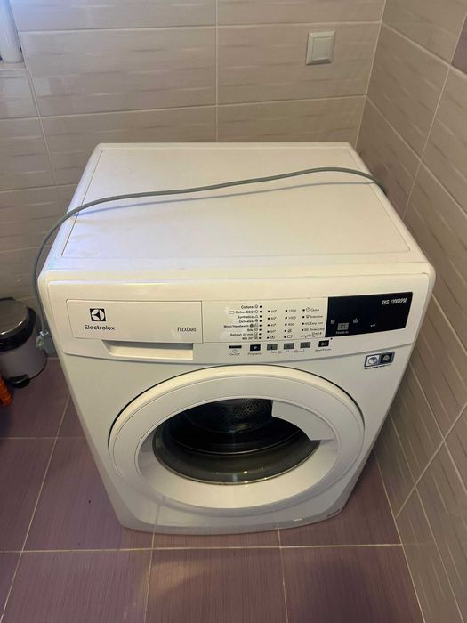 Masina de spalat rufe Electrolux EWF1274BW