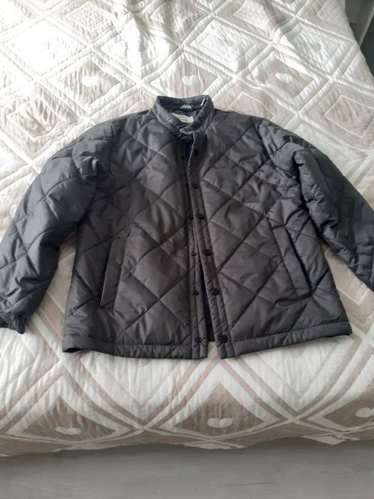 Продам мужскую курточку стегоную серого цвета новая