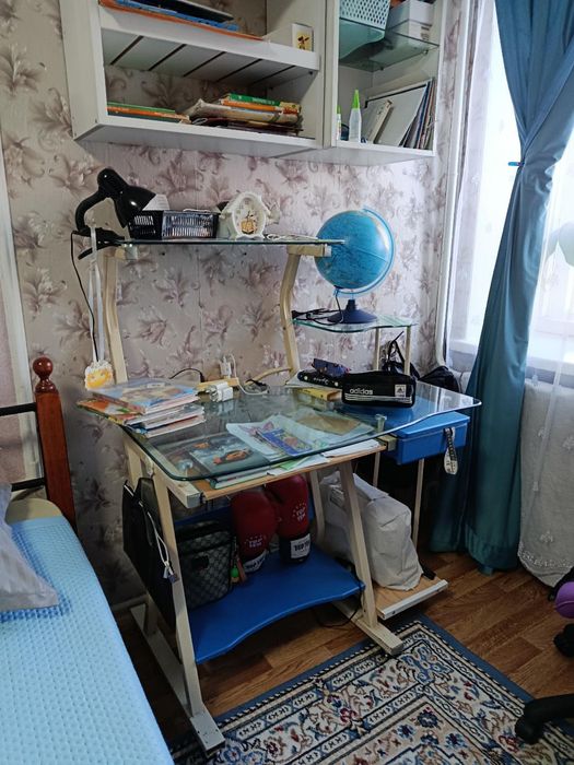 Стол компьютерный