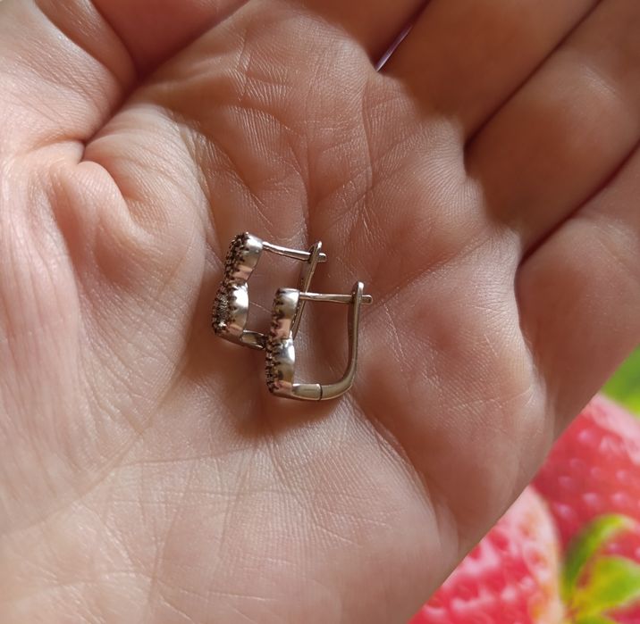 Серебряные привозные серёжки