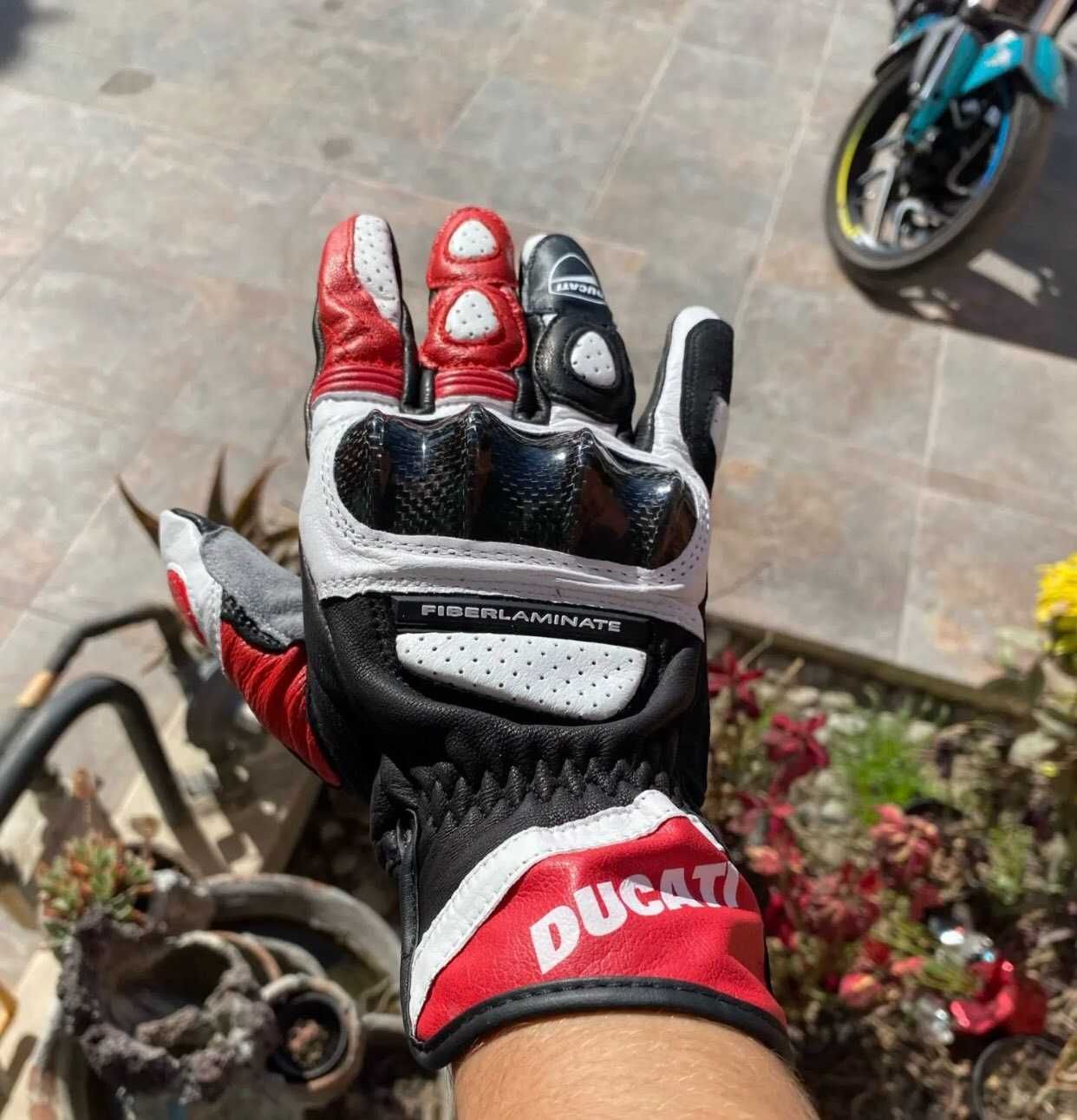 Нови! Мъжки/Дамски 4 сезонни кожени мото ръкавици с протектори Ducati