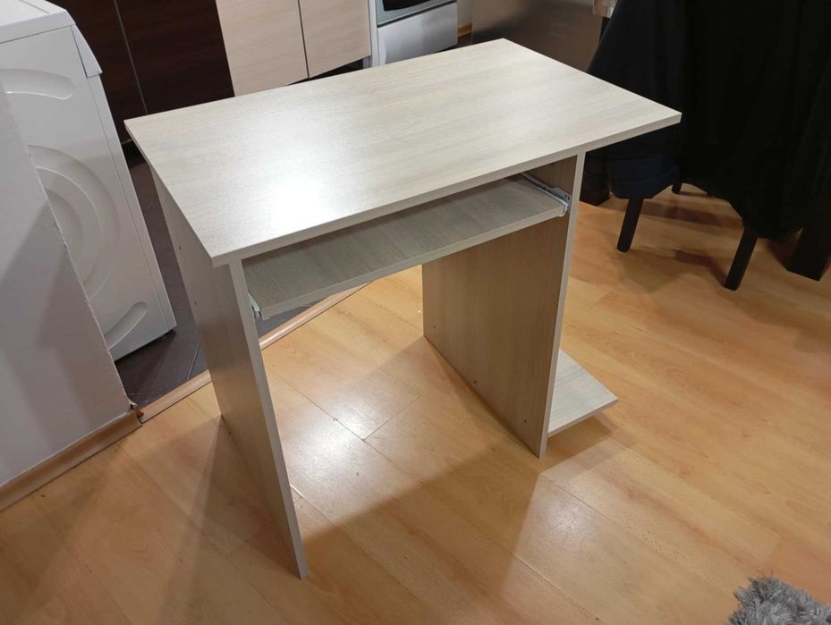 Гейминг въртящ стол и бюро