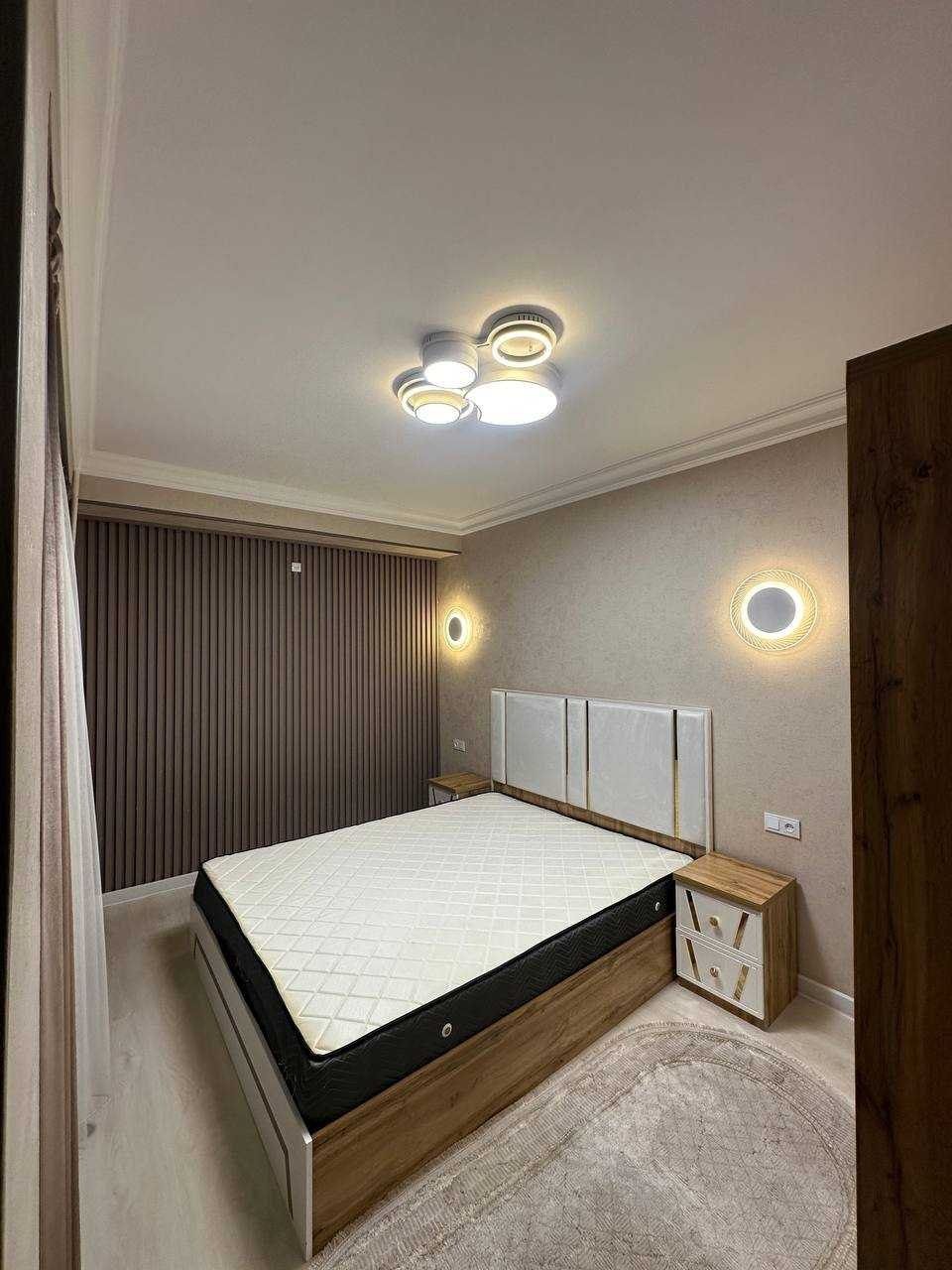 Юнусабад 8 квартал Биллур 2*3/2/12 (71²) продаётся квартира