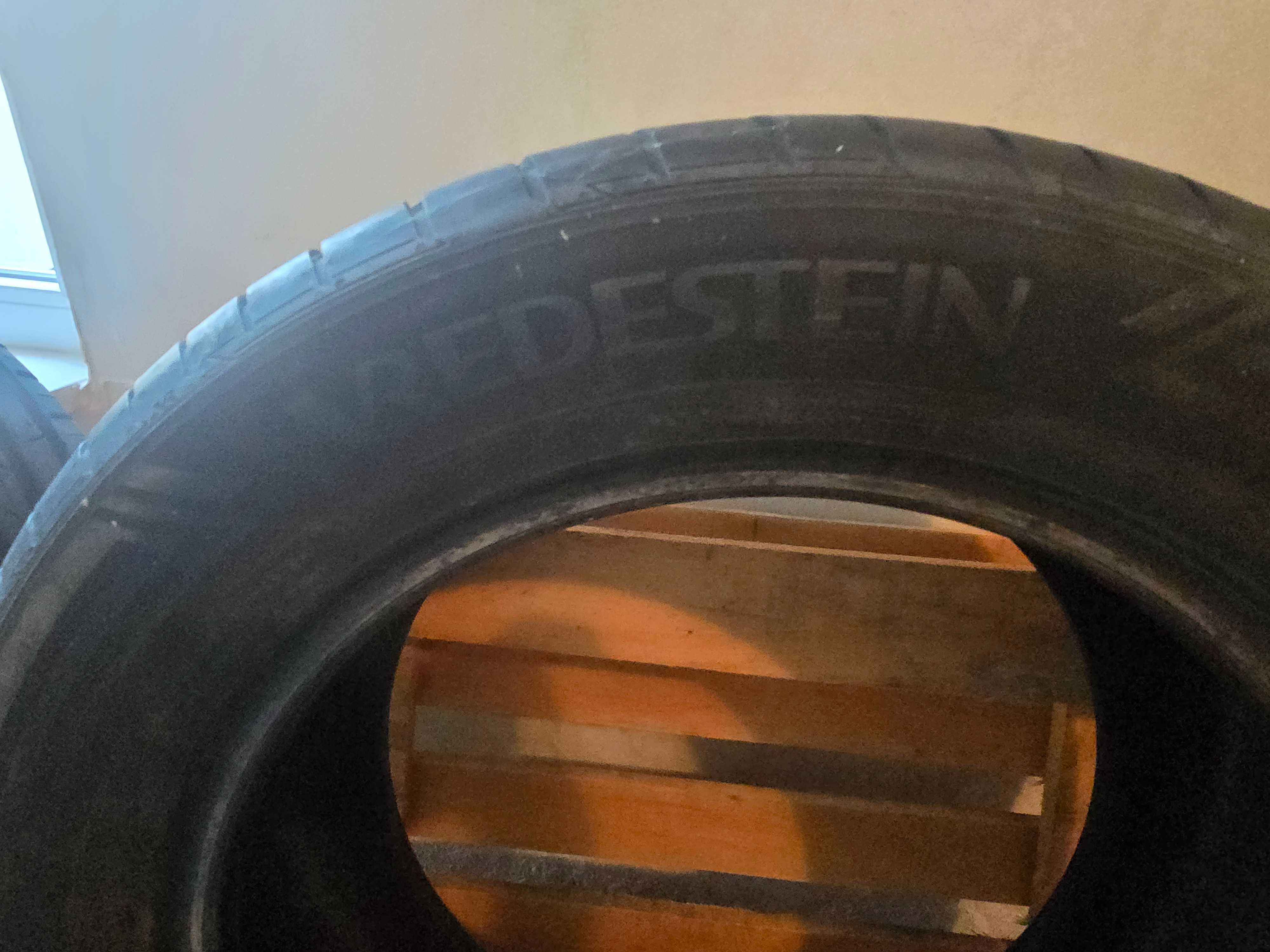 205/ 55 R16 летни гуми VREDESTEIN 4бр. на един сезон