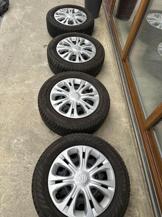 Jante 16’  Suzuki s cross+anvelope iarna 215 60 R16