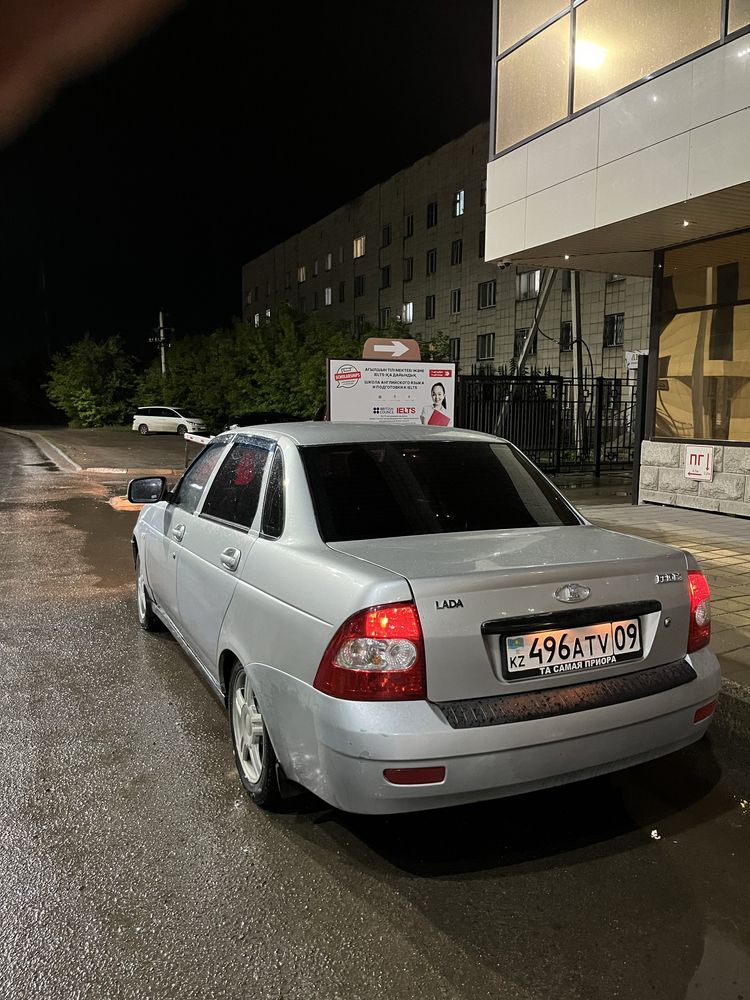 Продаю, Приору в хорошем состачний