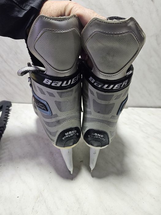 Patine 2058 hochei hockey  Bauer Vapor  marime  42-43 (27,5   cm)