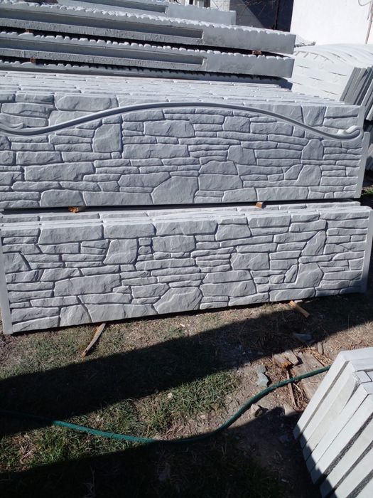 Plăci gard din beton