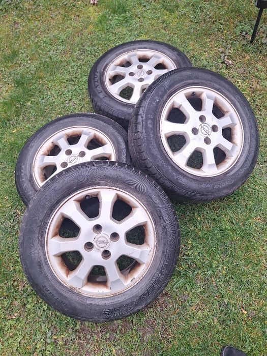 Vând jante aluminiu pe 15