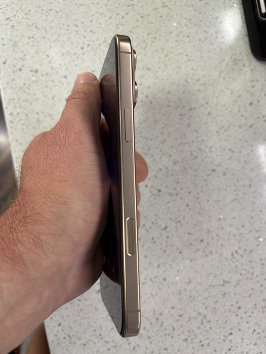 iPhone 16 Pro max Desert Titanium 256G LLA