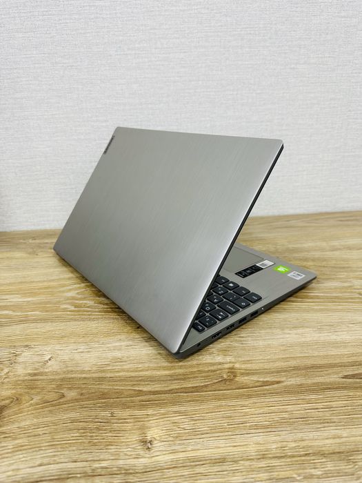 Игровой ноутбук Lenovo i3-10 Gen с DDR5 Видеокартой, для игр и работы