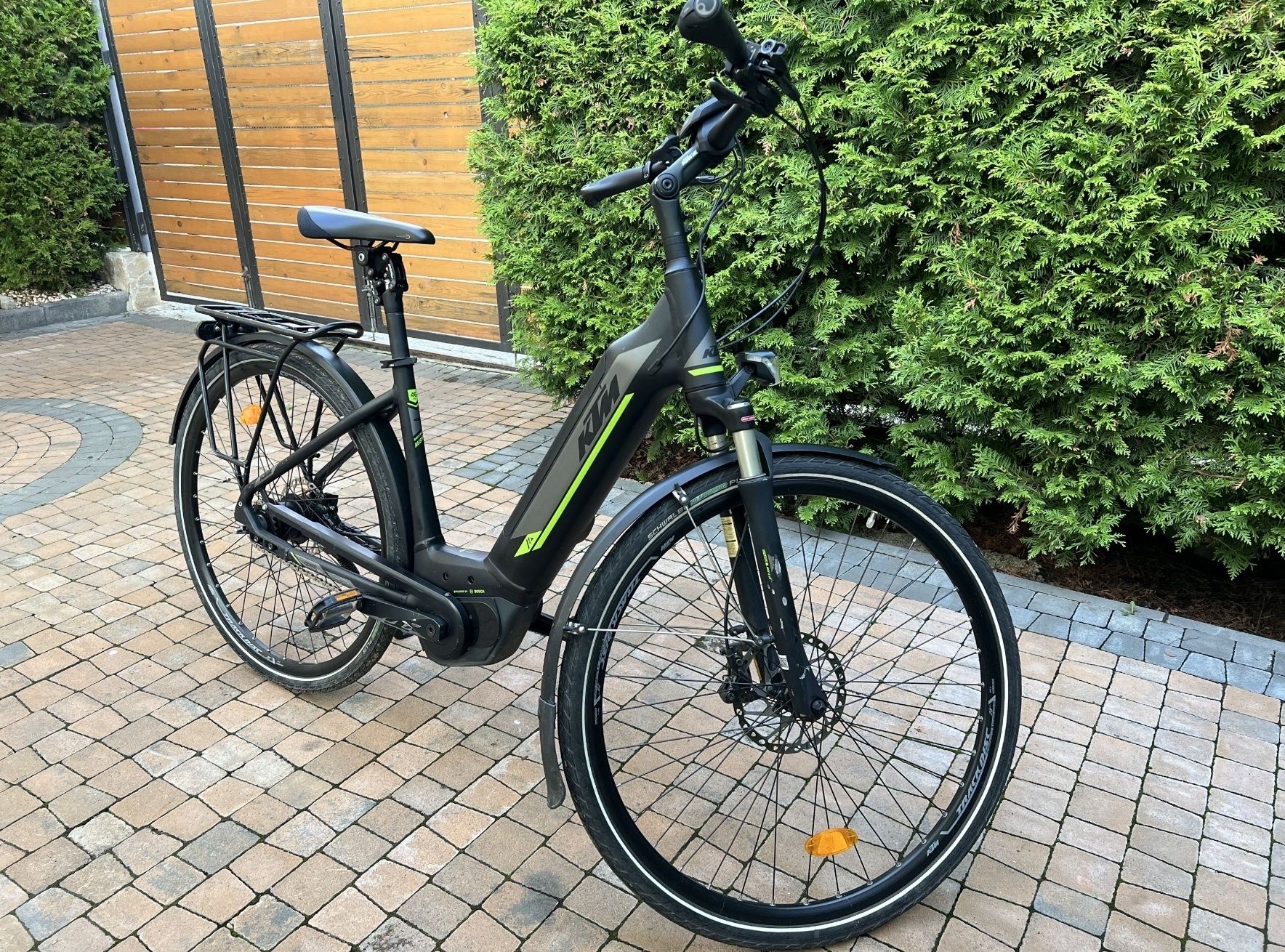 Biciclete electrice de inchiriat / angajari curieri / Bolt Glovo Tazz