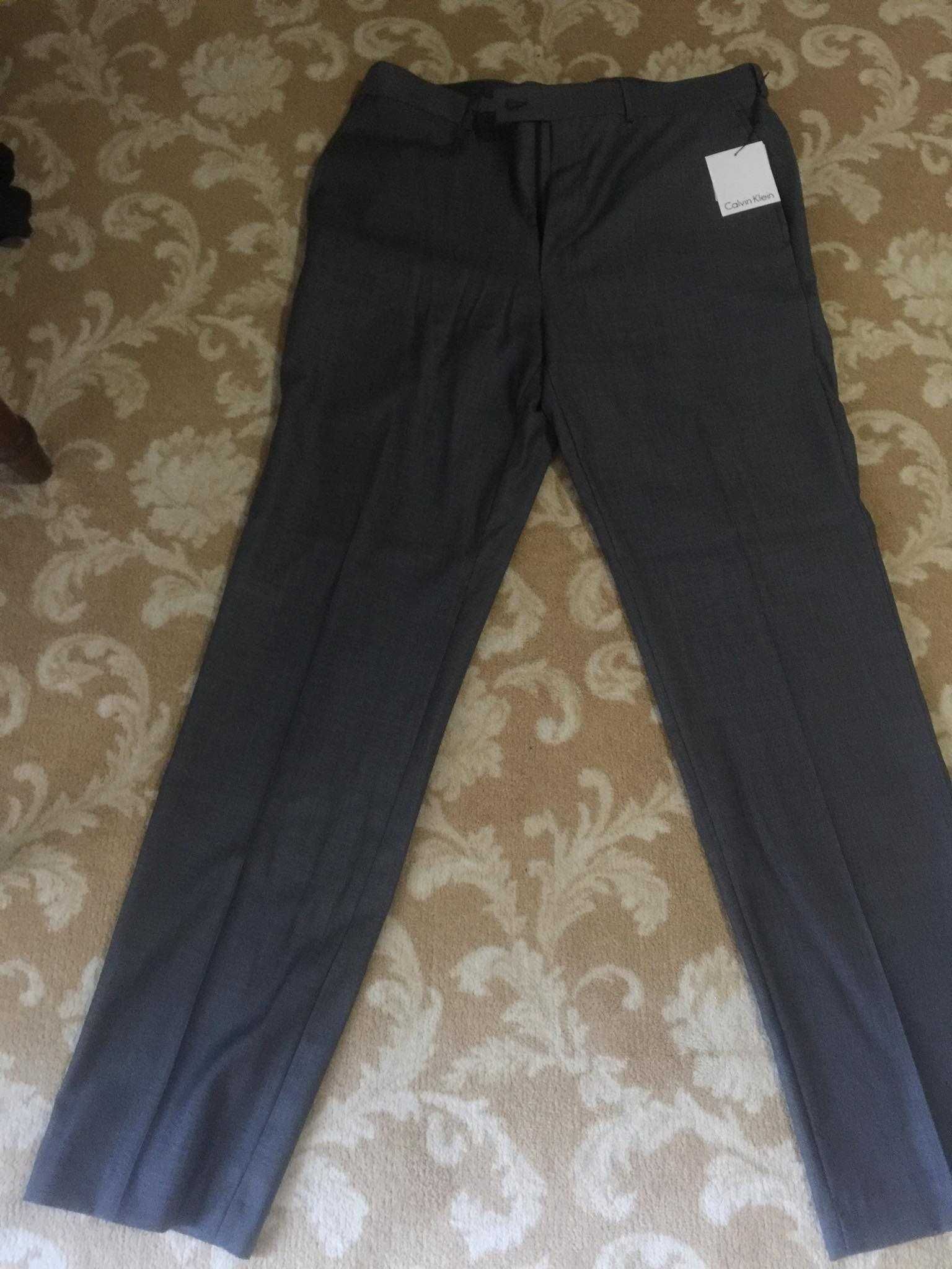 Calvin Klein мъжки костюм