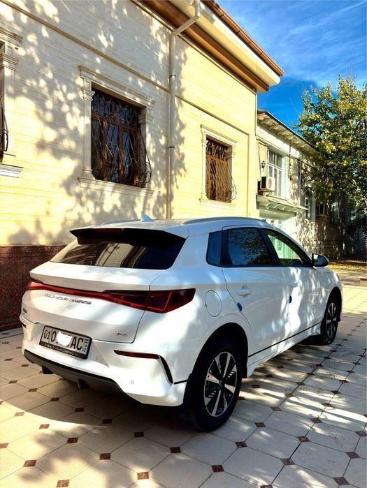 BYD E2 2024 Luxury full
