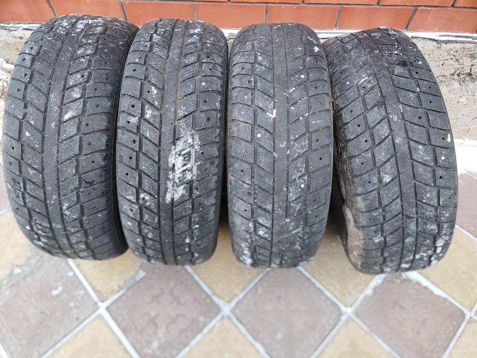 Продам покрышки R 17