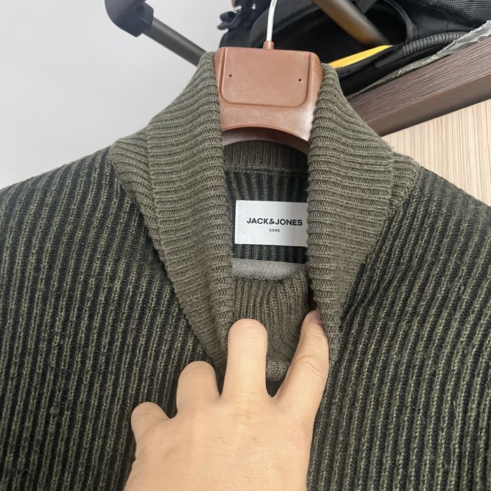 2 Pulovere Esprit si Jack&Jones, Cotton, L, pretul este pentru ambele