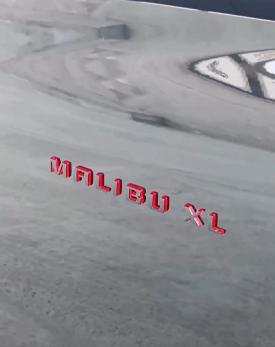 Малибу XL. 2023. Краска тоза. Бензин.