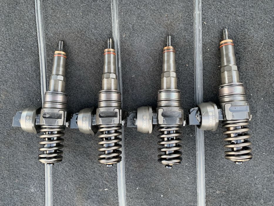 Injectoare Audi A4 B7 1.9 TDI 85KW 116CP BRB  cod: 038140073BP. CT