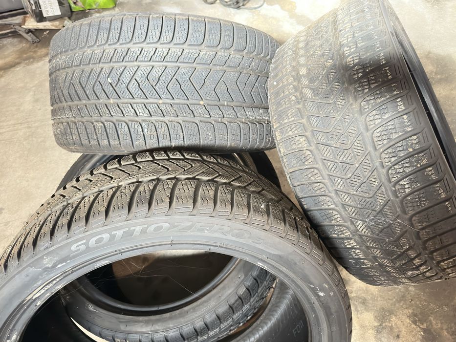 Гуми PIRELLI Sottozero 3  Winter  315/30R21 -2бр.  275/35R21-2бр