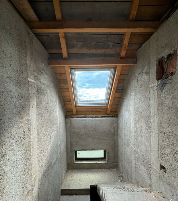 Vand casa moderna la gri - spatiu generos, materiale premium