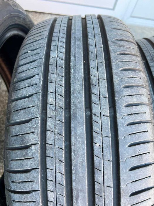 Продавам 4 броя Летни Гуми FALKEN 215 50 18 на 5000 км. ДОТ 11/2024.