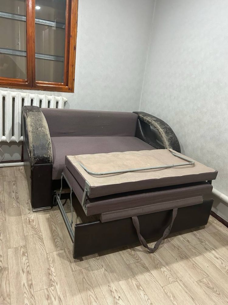 Срочно продается диван, кресло, мини диван