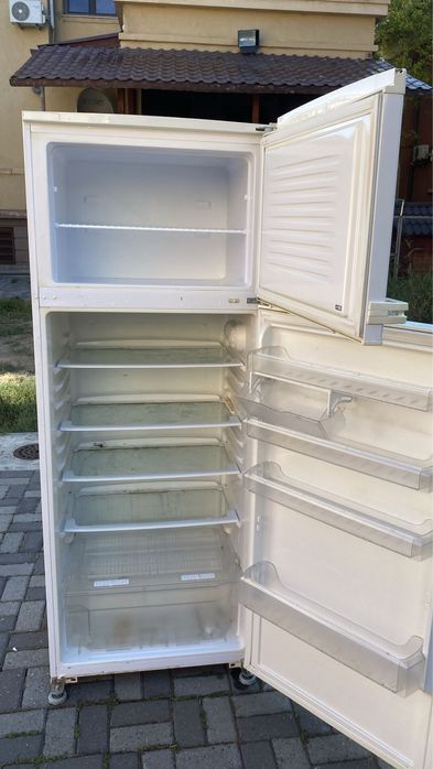 Vând frigider beko in stare buna