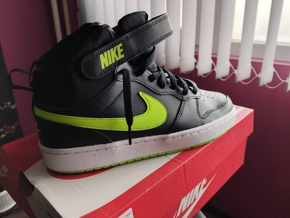 Маратонки Nike  номер 40