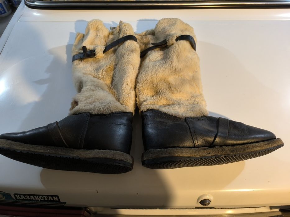 Продам унты зимние