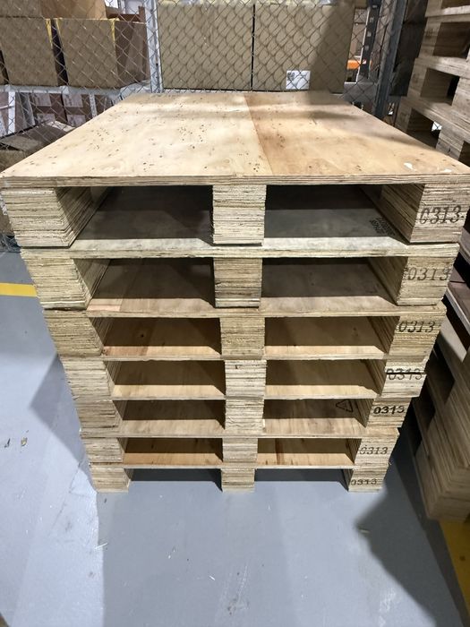 Поддоны в хорошем качестве