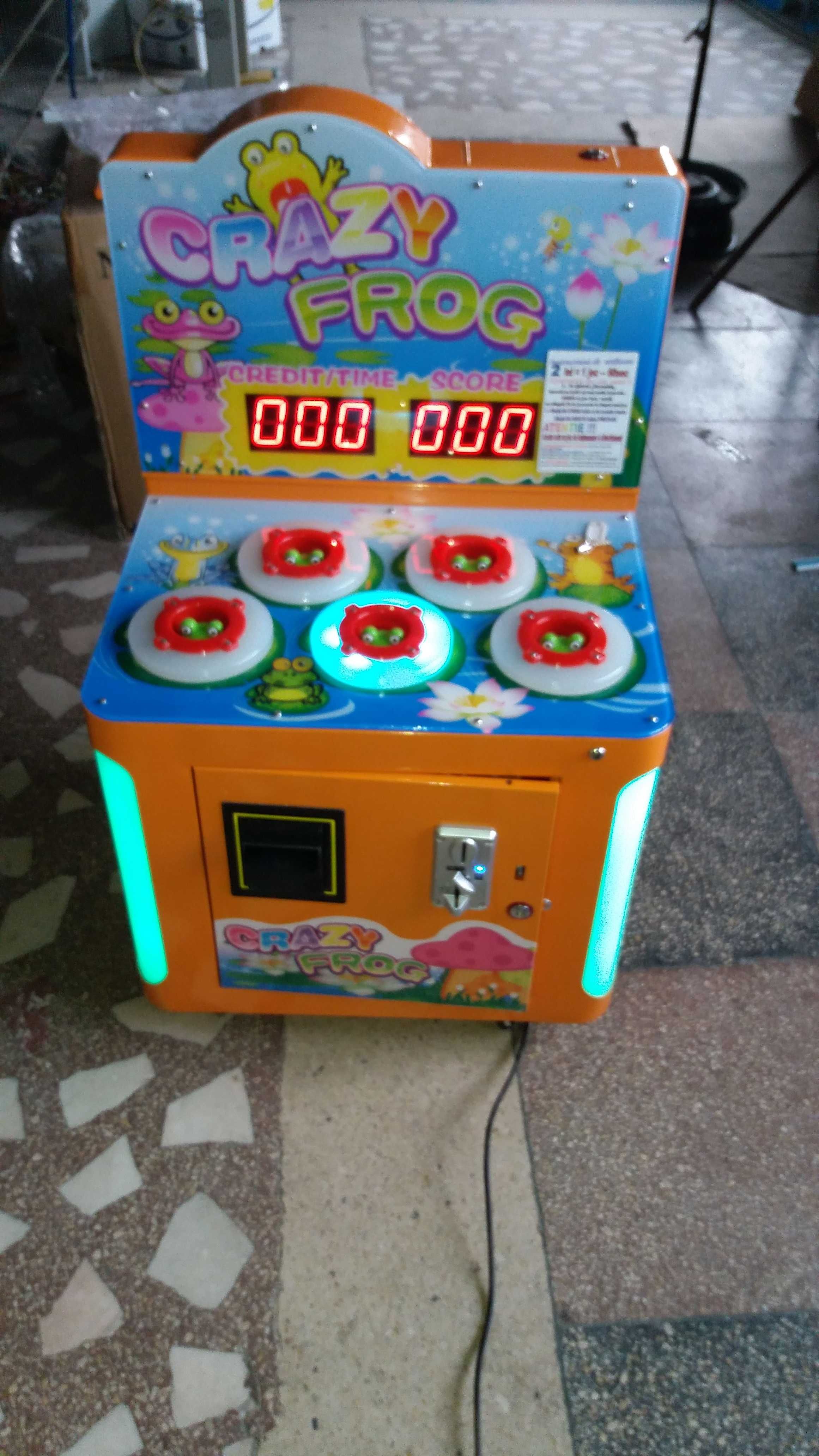Macara  PLusuri  , automate jucarii jocuri divertizment