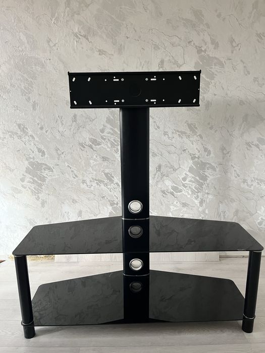 Подставка под телевизор с кронштейном