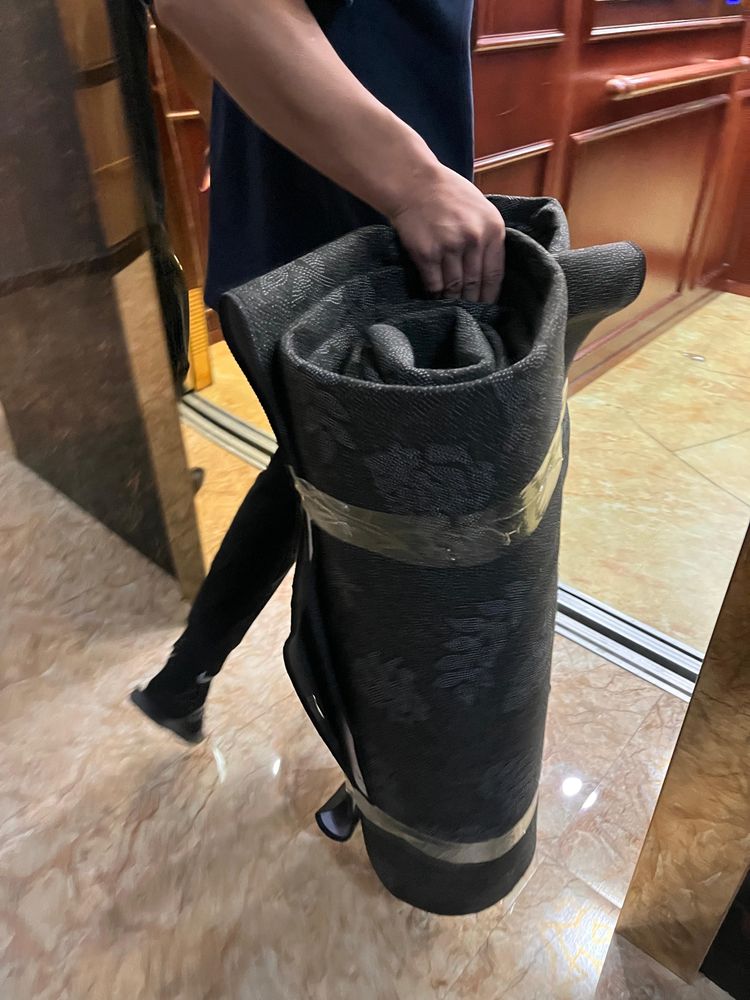 Срочно продам ковер за 8000