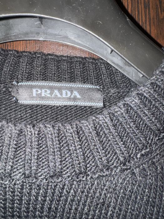 Нов Пуловер PRADA