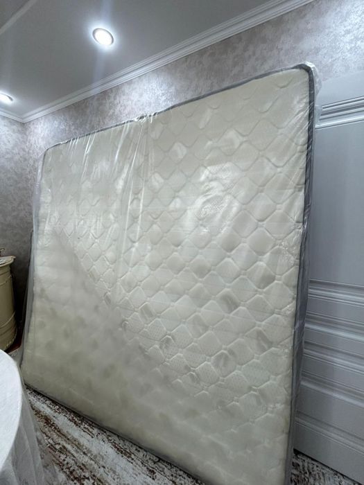 Продам матрасы в отличном состоянии.