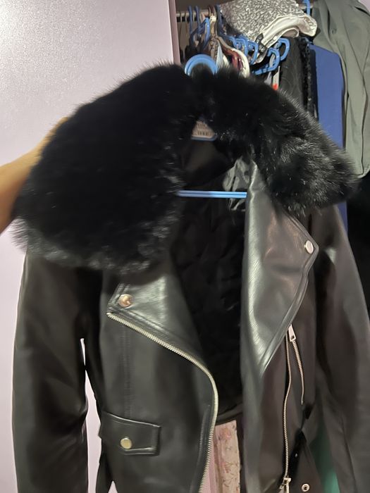 Дамска кожено яке чисто нов