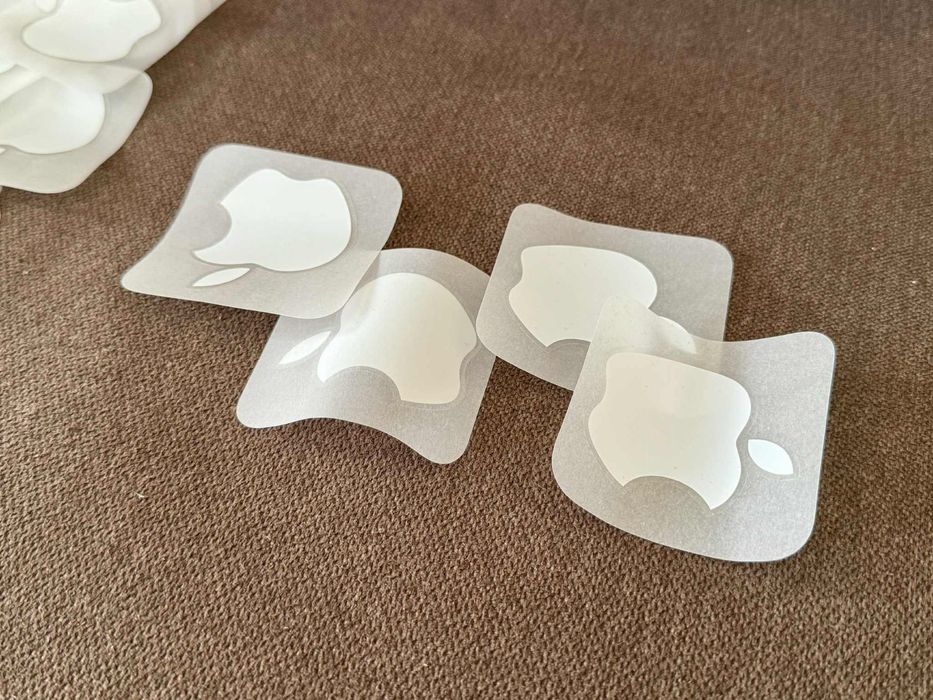 Продавам стикери на apple оригинални