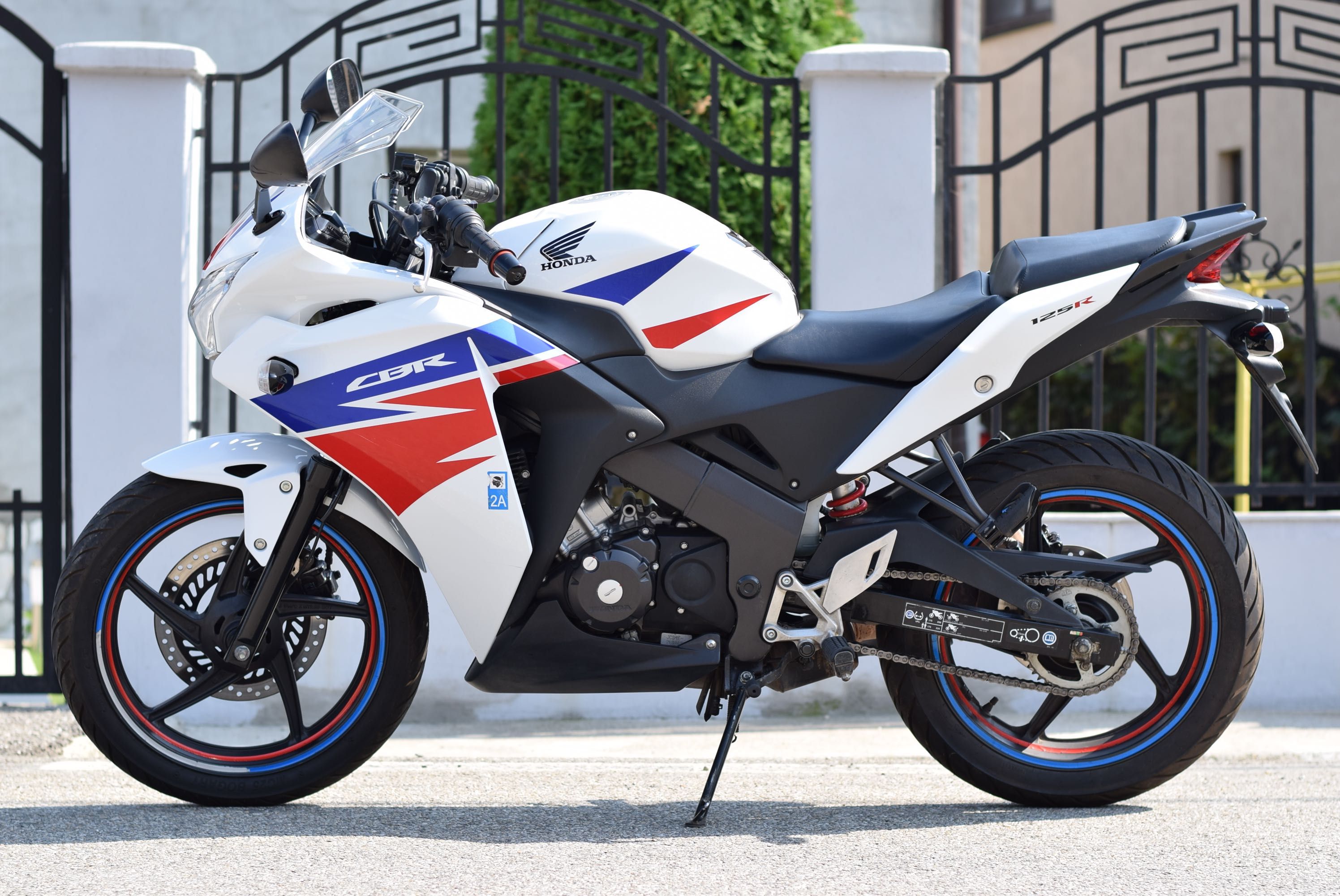 HONDA CB125F IMPECABILA Imp Germania! ( CBF 16 ani A1 CBR YZF Duke )