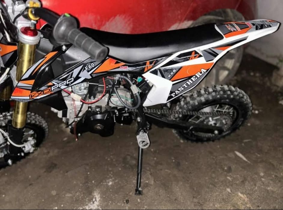 Vand cross panthera kx5  f60 pentru detali in privat