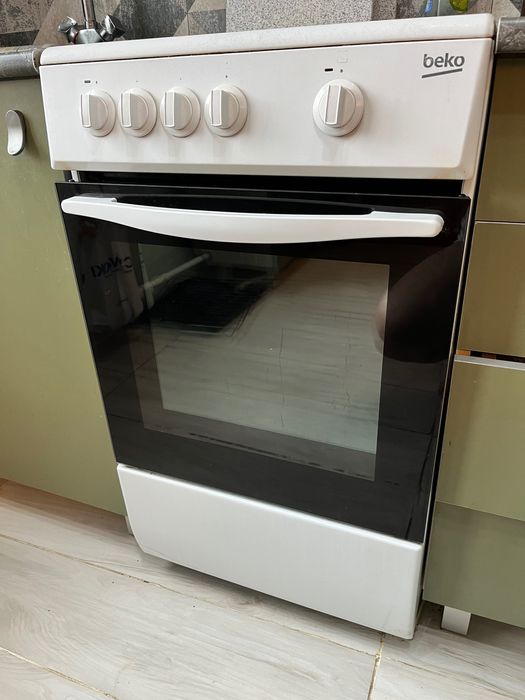 4-ех комфорочная   плита панель