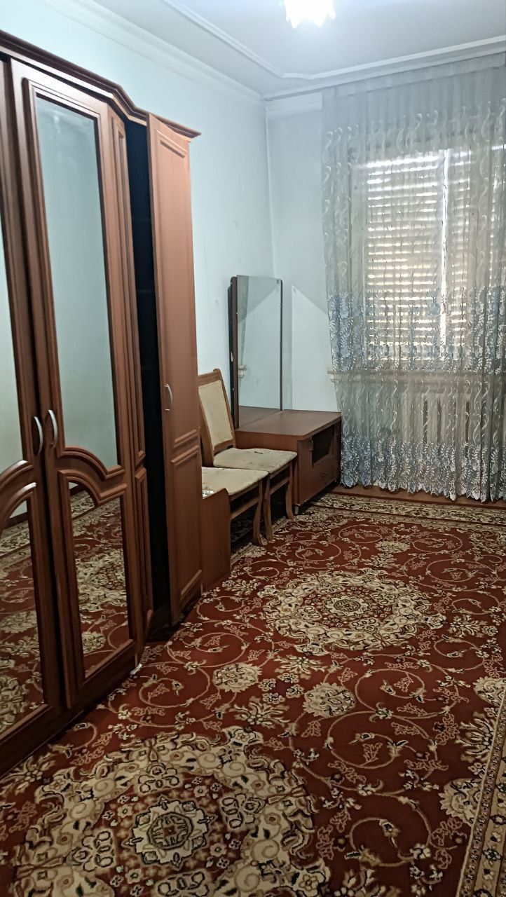 Юнусабад 15кв Аренда 2комн 3 этаж