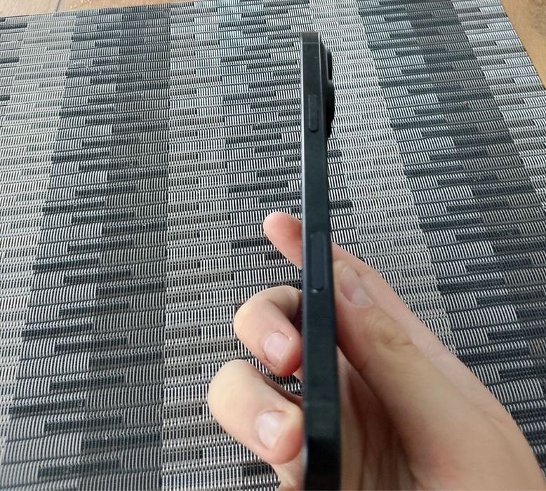 Iphone 16 pro max 256gb arata si fuctoneaza 10/10 sanatate baterie 96%