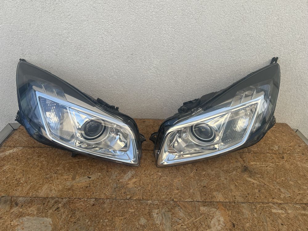 SET Far stanga dreapta Opel Insignia Xenon adaptiv + LED Originale