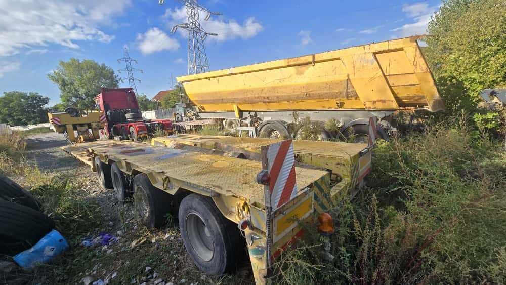ANSAMBLU AGABARITIC ( Cap tractor+ Trailer)