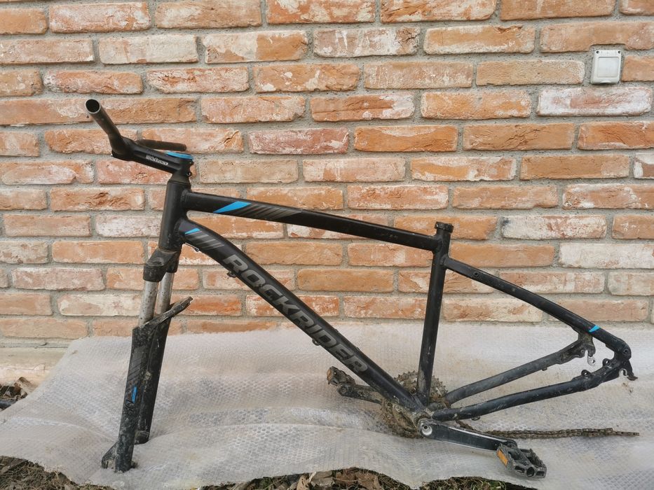 Vând cadru bicicleta aluminiu