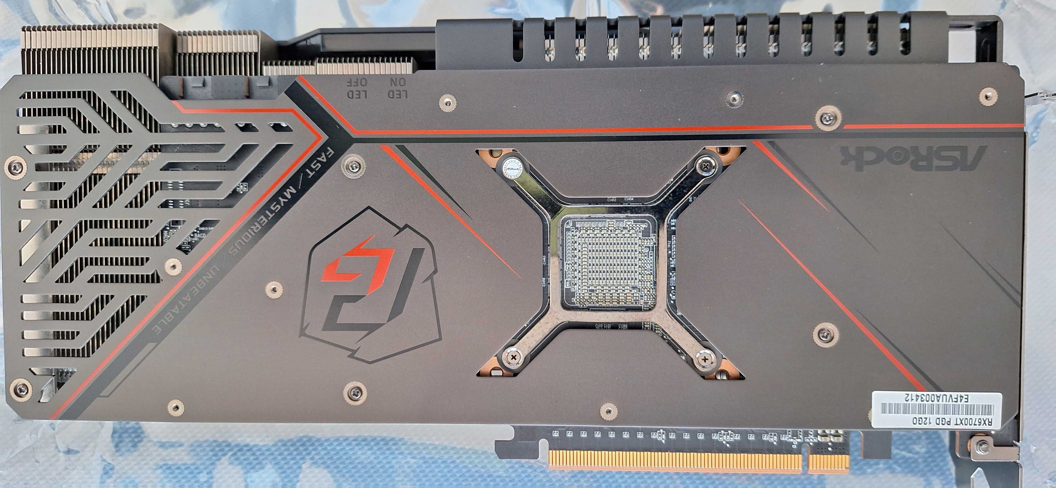 Vand placa video RX 6700XT 12GB impecabila, sigiliu & cutie