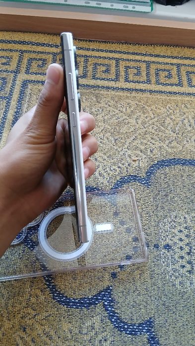 Samsung S23 Ultra 12/512 abmen bor 13 pro max 80 dan yuqori bolsa