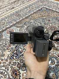 Видеокамера Sony DCR-DVD605