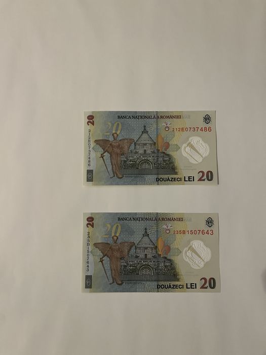 Vand tablou cu “bacnote” pentru colectionari