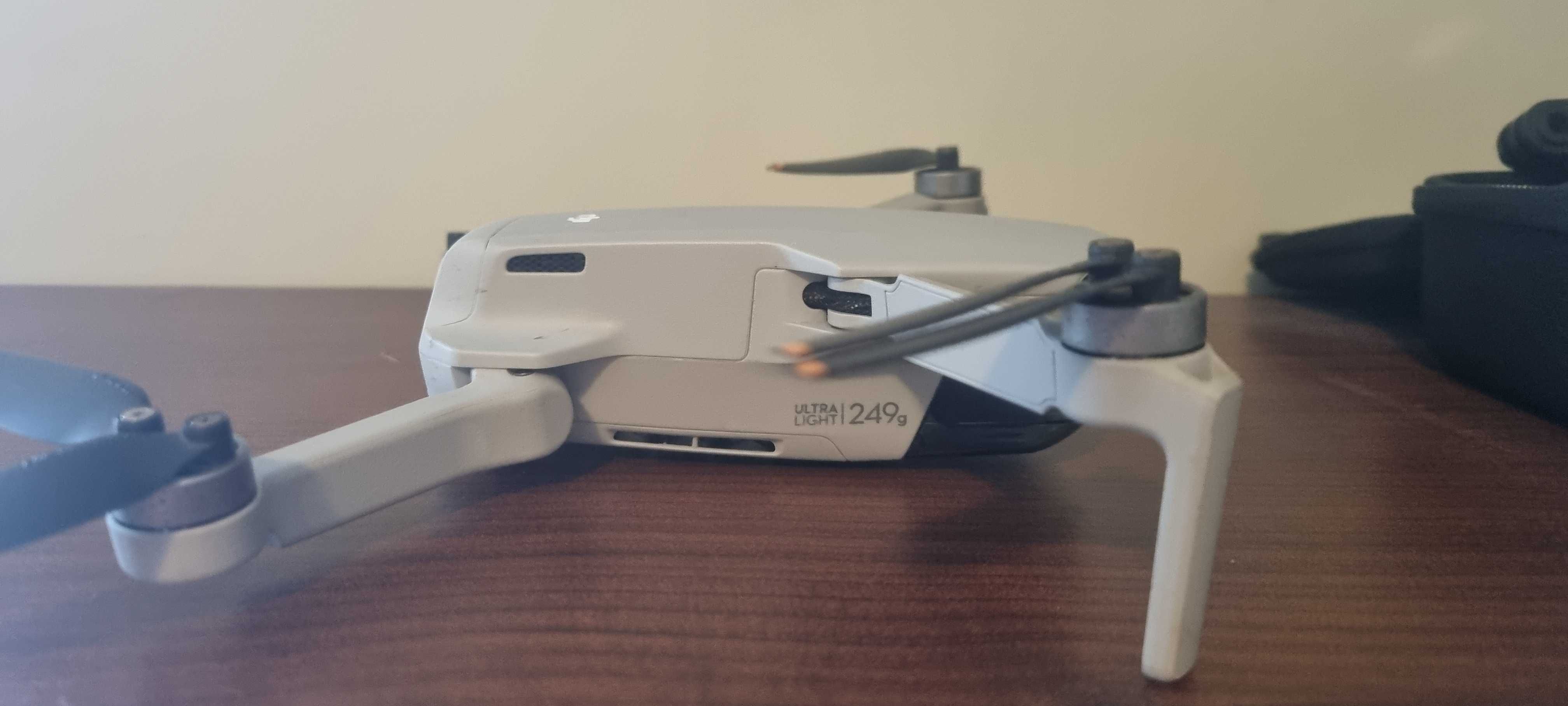 Дрон DJI mini 2 fly more